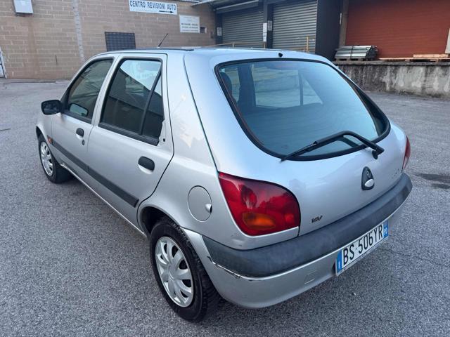 FORD Fiesta 1.2i 16V cat 5p Four senza nessun lavoro da fare