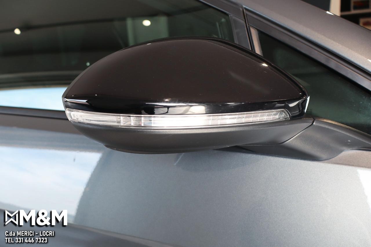 Volkswagen Golf R 2.0 TSI DSG 4MOTION 3p. BMT