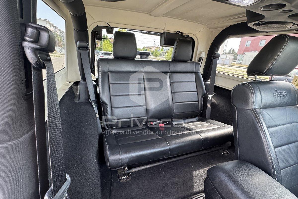 JEEP Wrangler 2.8 CRD DPF Sahara Auto