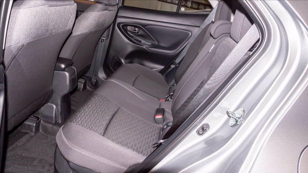 TOYOTA Yaris Cross 1.5h Business fwd 116cv e-cvt del 2024