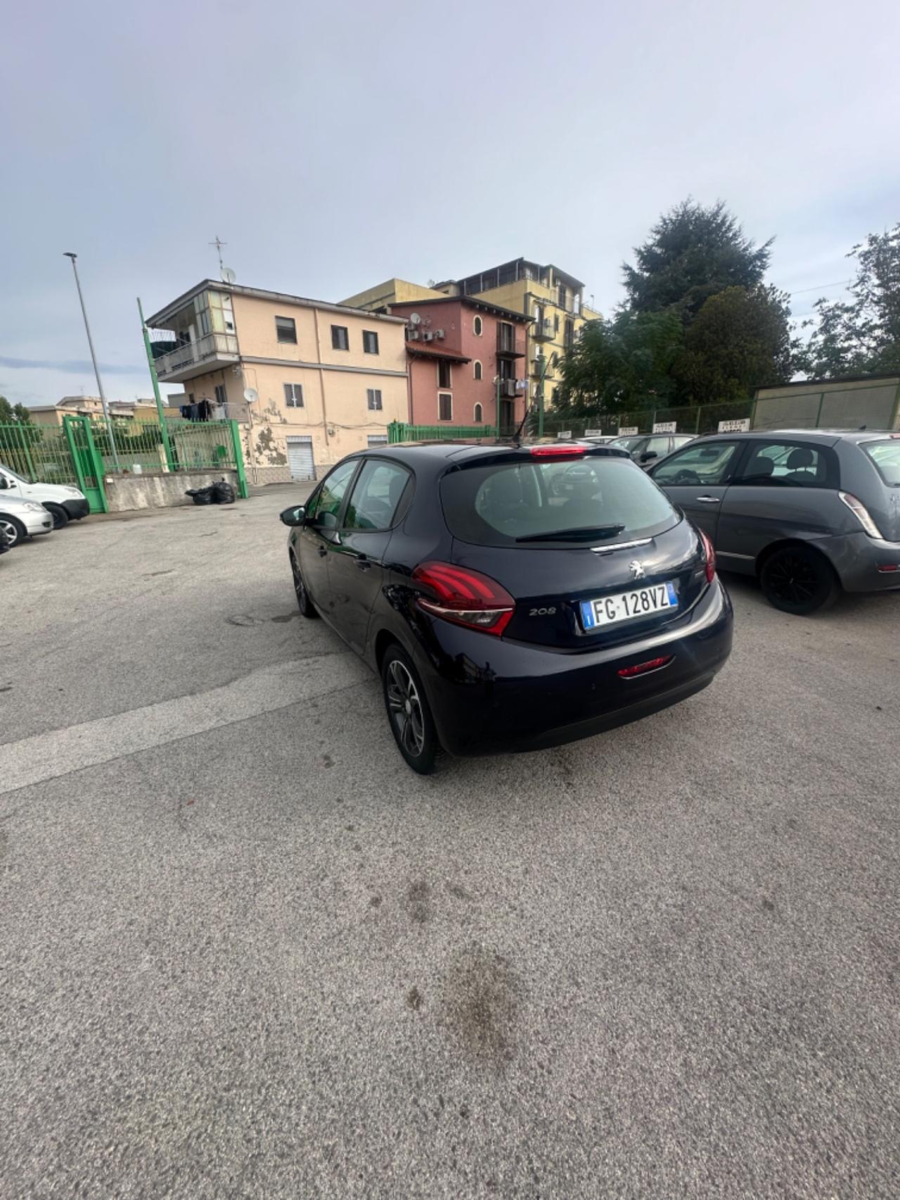 Peugeot 208 PureTech 82 5p. GPL Active