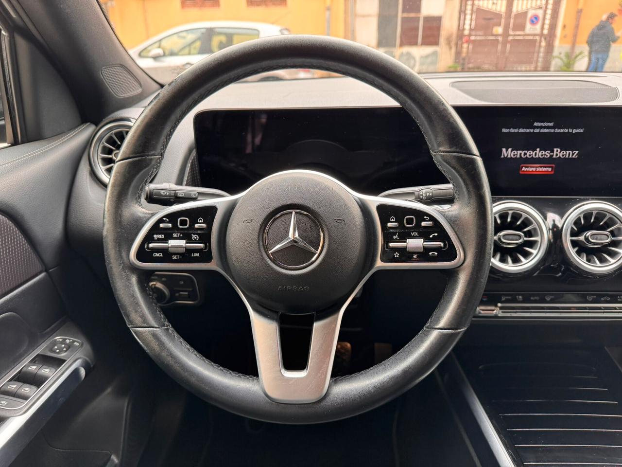 Mercedes-benz GLB 200 200d Automatic Executive tua da 300€ AL MESE ANTICIPO 0