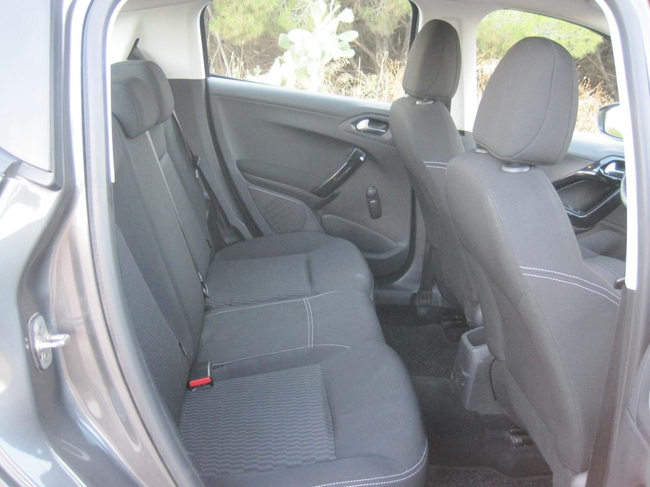 Peugeot 208 PureTech 82 5 porte Active