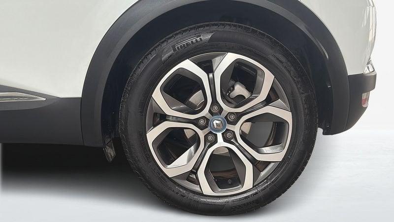 Renault Captur 1.6 E-TECH Hybrid Intens Auto 145cv 1.6 E-Tech hybrid Intens 145cv auto