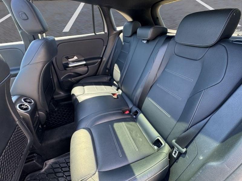 Mercedes-Benz GLA GLA 200 d Automatic Premium