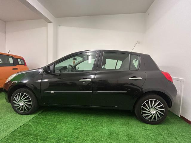 RENAULT Clio 1.2 16V 5 porte Le Iene