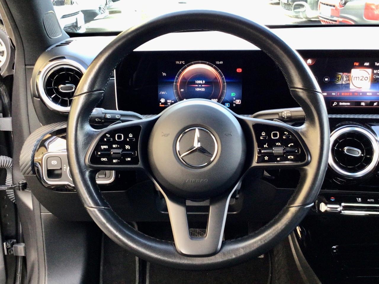 Mercedes-benz A 180 d Automatic Business 115Cv