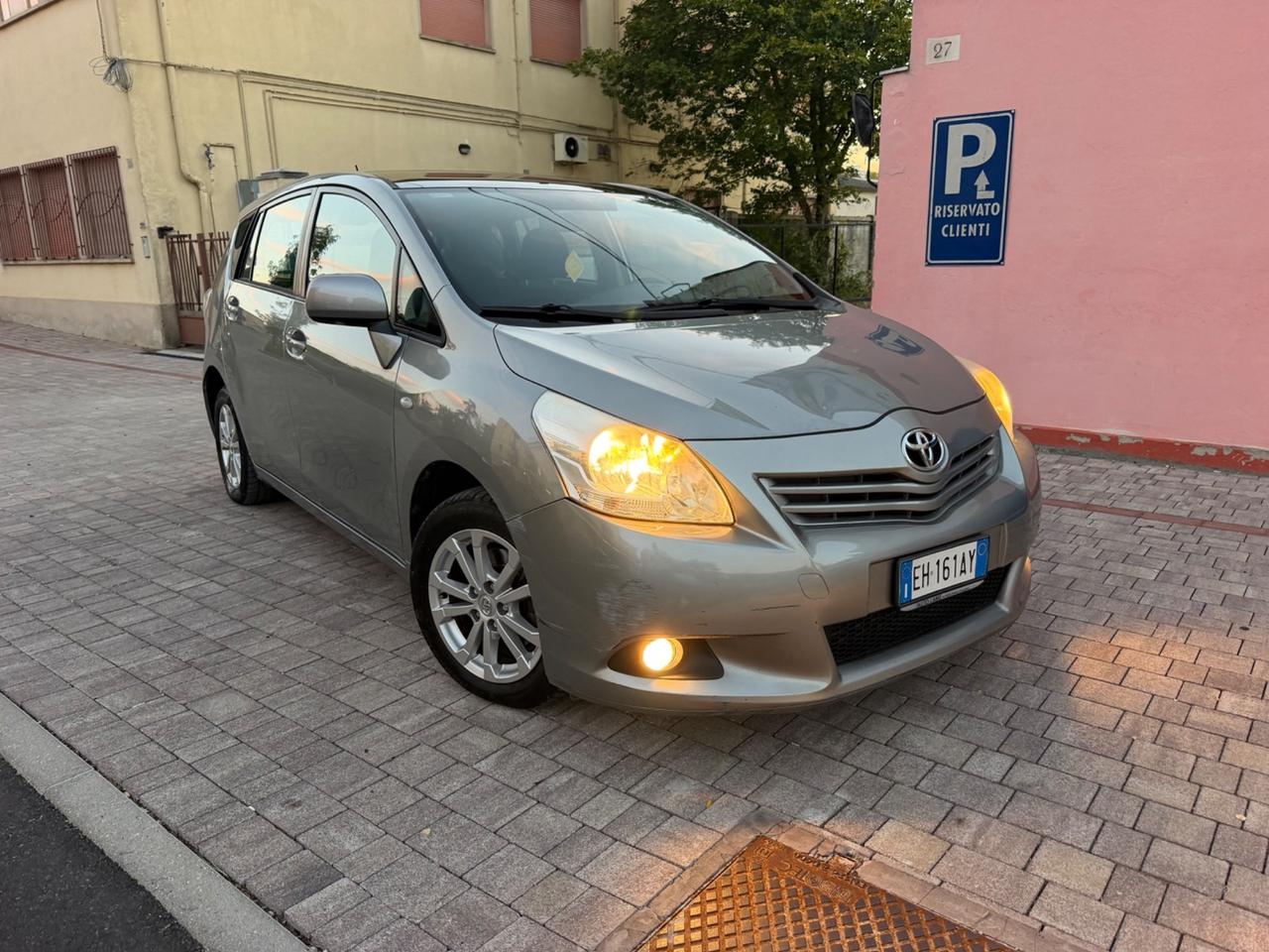 Toyota Verso 2.0 D Sol 7 posti
