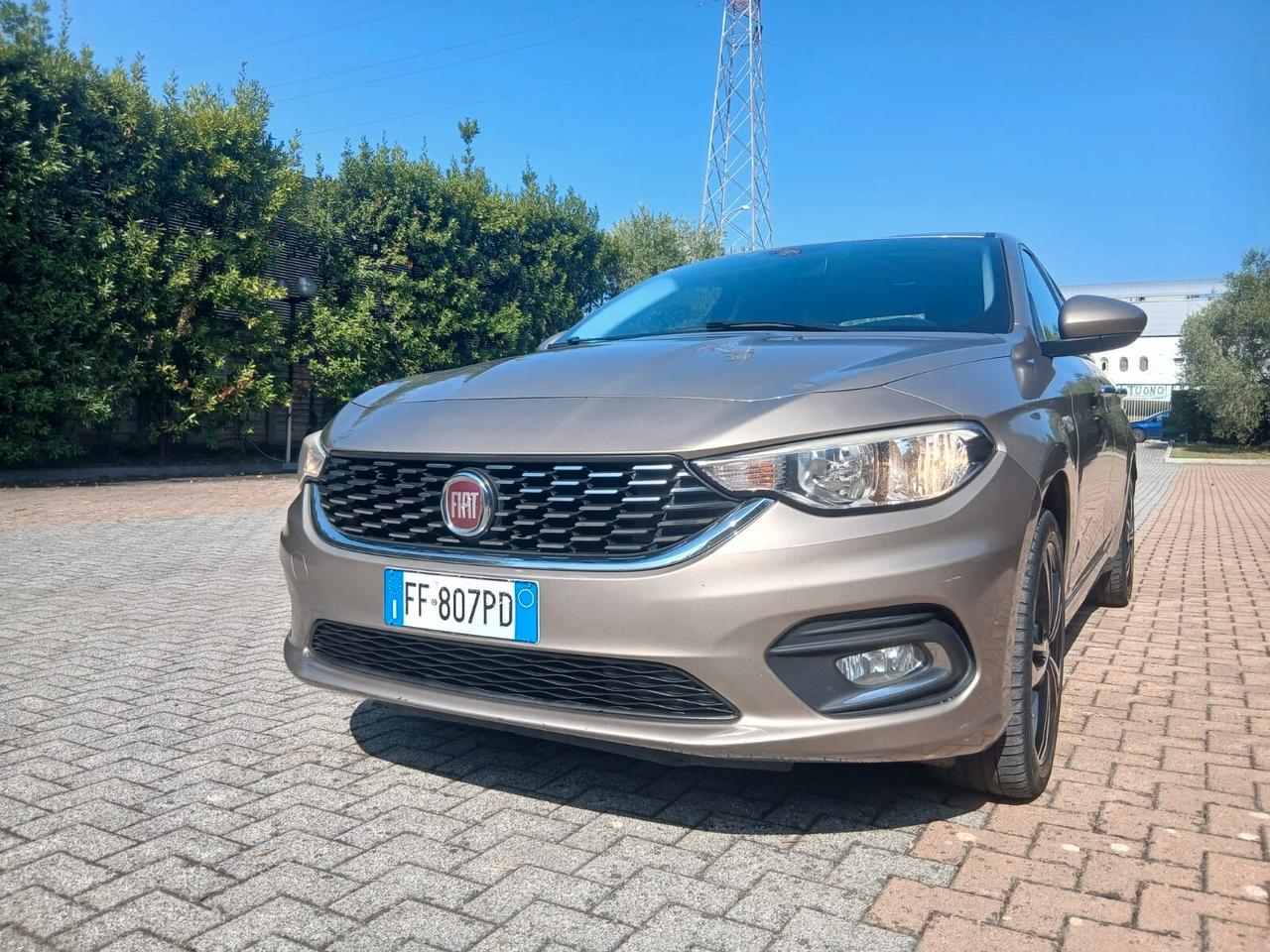 Fiat Tipo 1.6 Mjt 4 porte Lounge