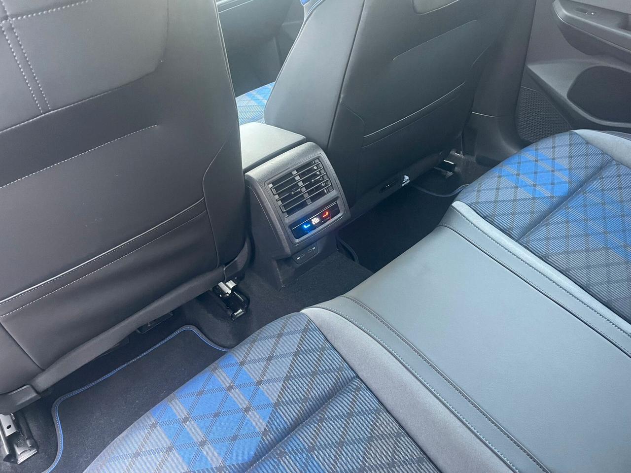 Volkswagen Golf R 8.5