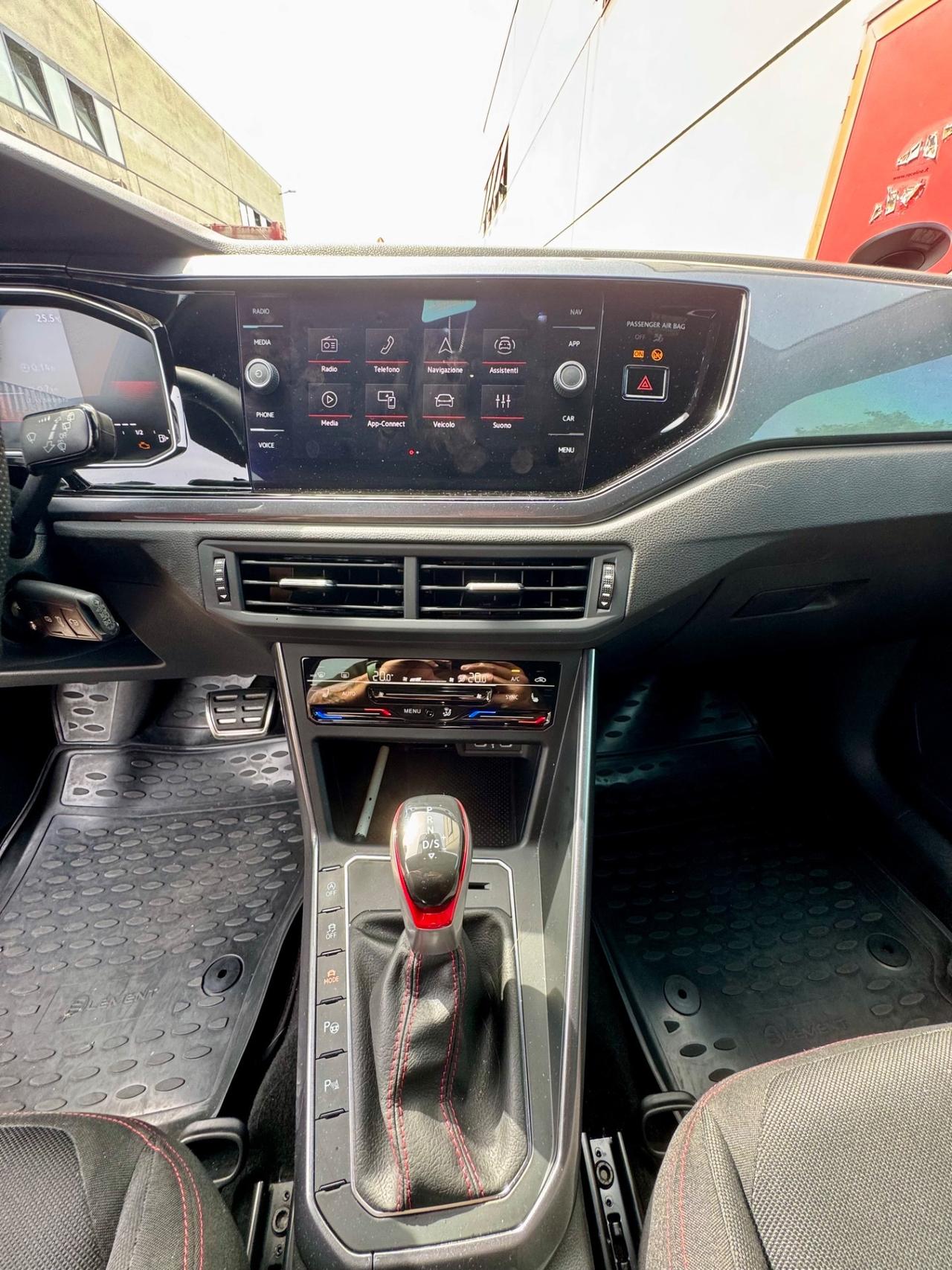Volkswagen Polo 2.0 TSI DSG GTI