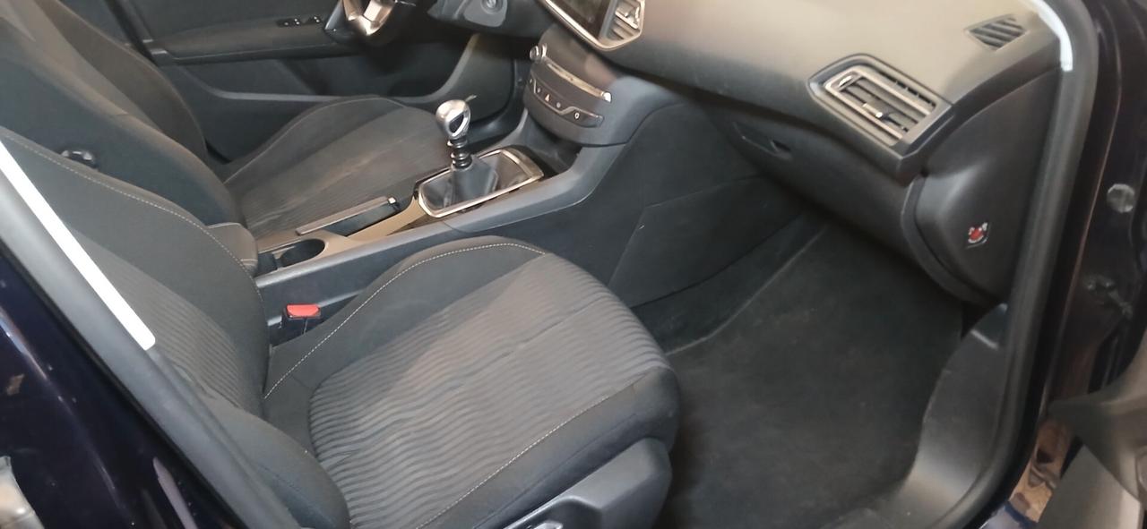 Peugeot 308 1.6 hdi s.w. neopatentati
