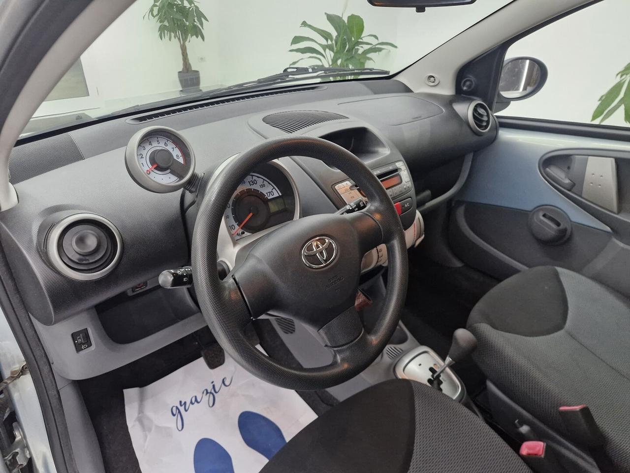 TOYOTA AYGO 1.0 BENZINA CAMBIO AUTOMATICO 62000KM