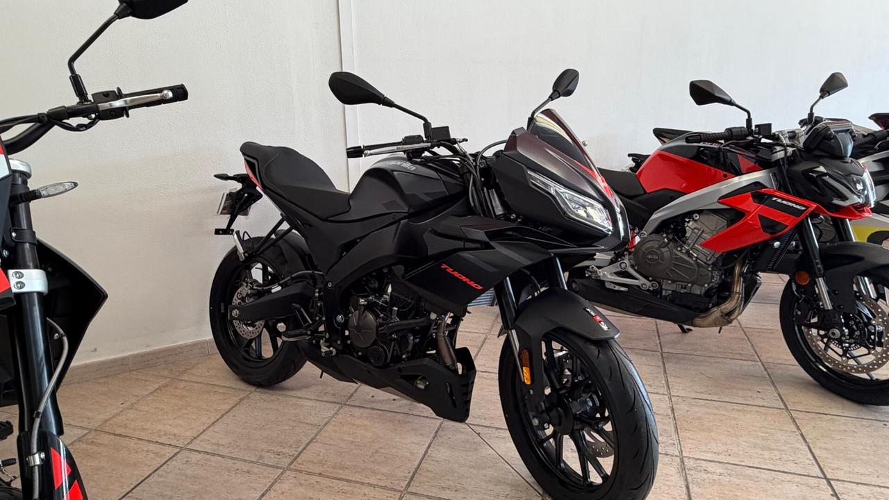 Aprilia Tuono 125