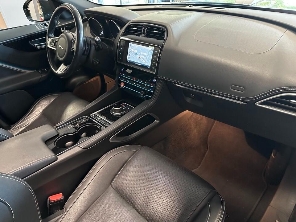 Jaguar F-Pace 2.0d R-Sport Awd - Tetto Panorama Unipro