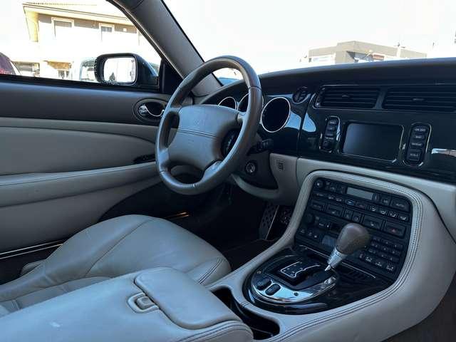 Jaguar XKR XKR Convertible 4.2 S s/c