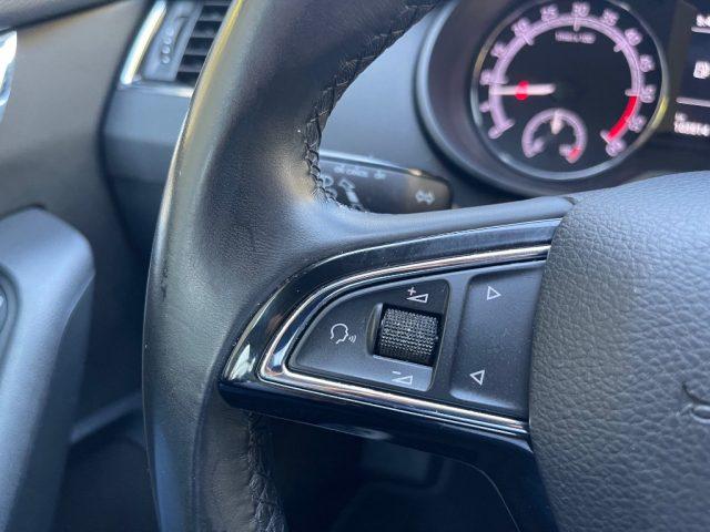 SKODA Octavia SW 1.6 TDI 115CV DSG NAVIGATORE SENSORI PARCHEGGIO