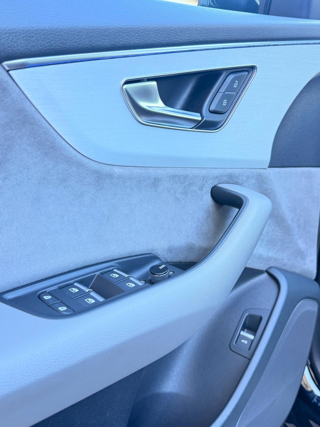 Audi Q8 50TDI mhev Sport quattro tiptronic S-LINE con VIRTUAL COCKPIT,LUCI SOFFUSE,TELECAMERA360,APPLE CARPL