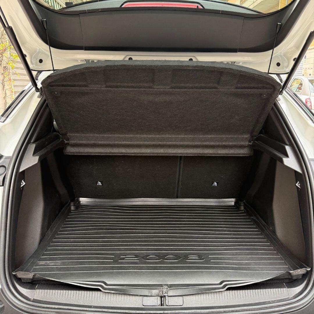 Peugeot 2008 **IVA ESPOSTA, AUTOCARRO**