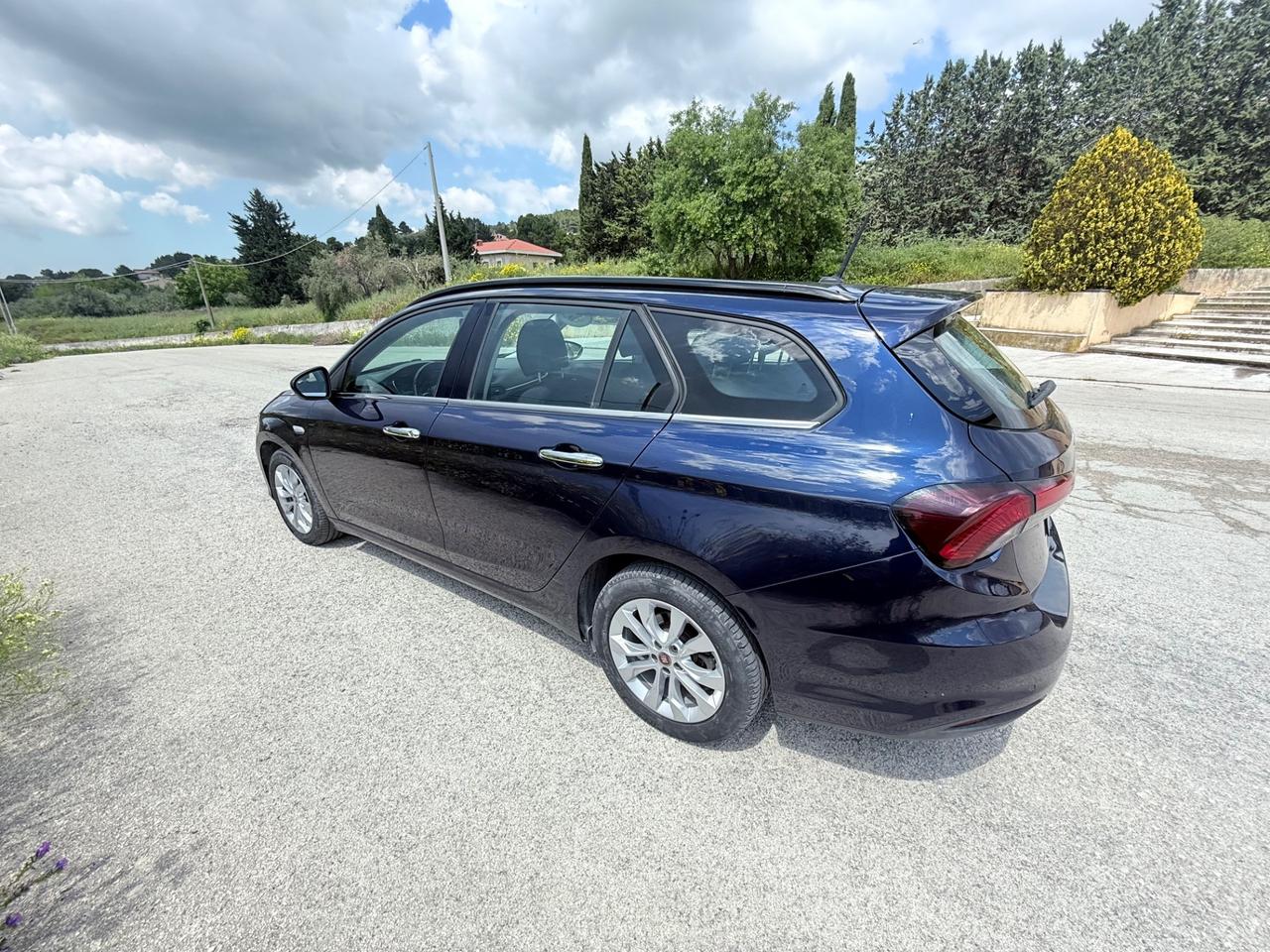Fiat Tipo 1.6 Mjt S&S SW Lounge