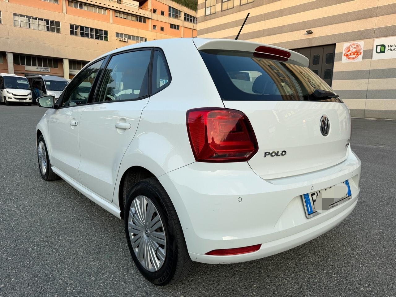 Volkswagen Polo 1.4 TDI 75cv - NEOPATENTATI E6