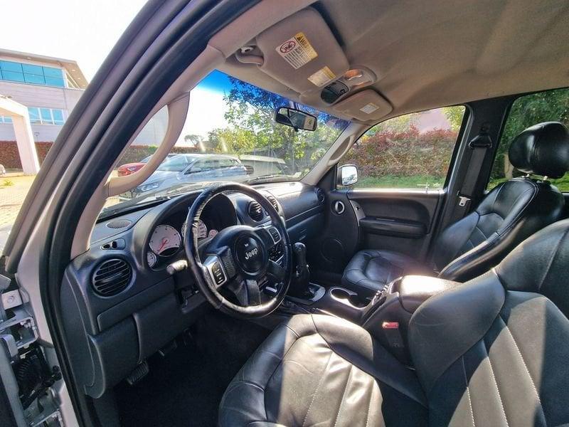 Jeep Cherokee Cherokee 2.5 crd Sport