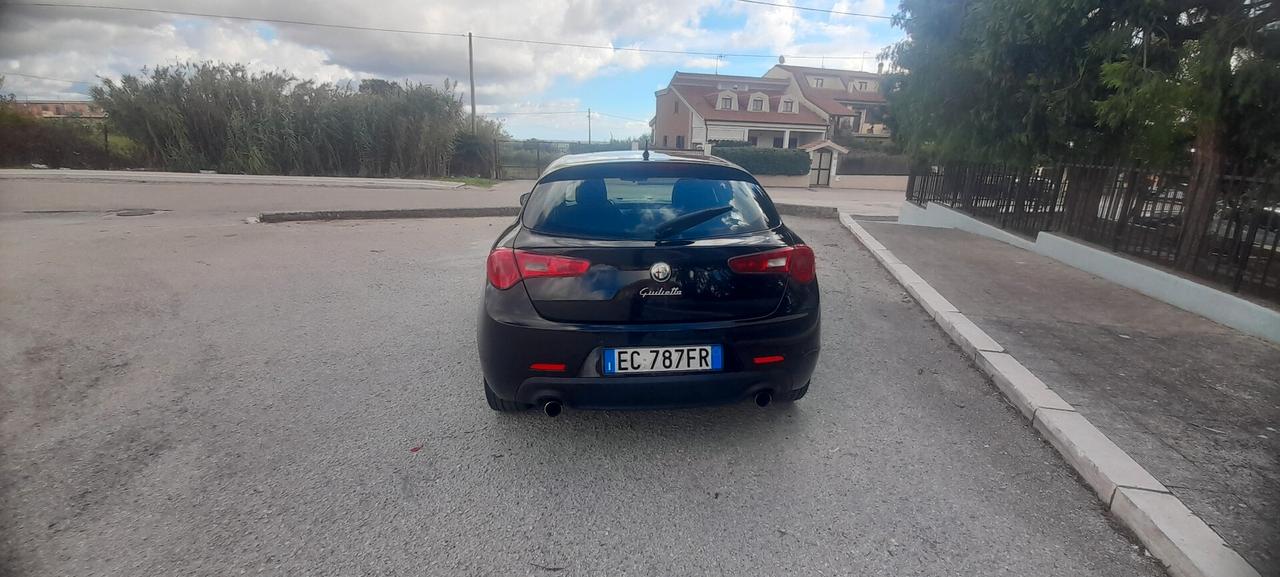 Alfa Romeo Giulietta 2.0 JTDm-2 140 CV Distinctive