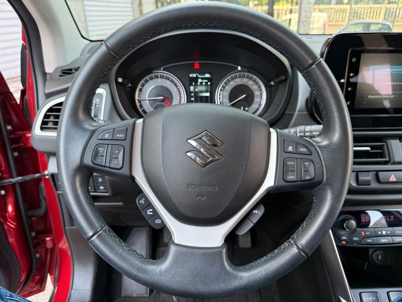 Suzuki S-Cross 1.4 Hybrid Top+