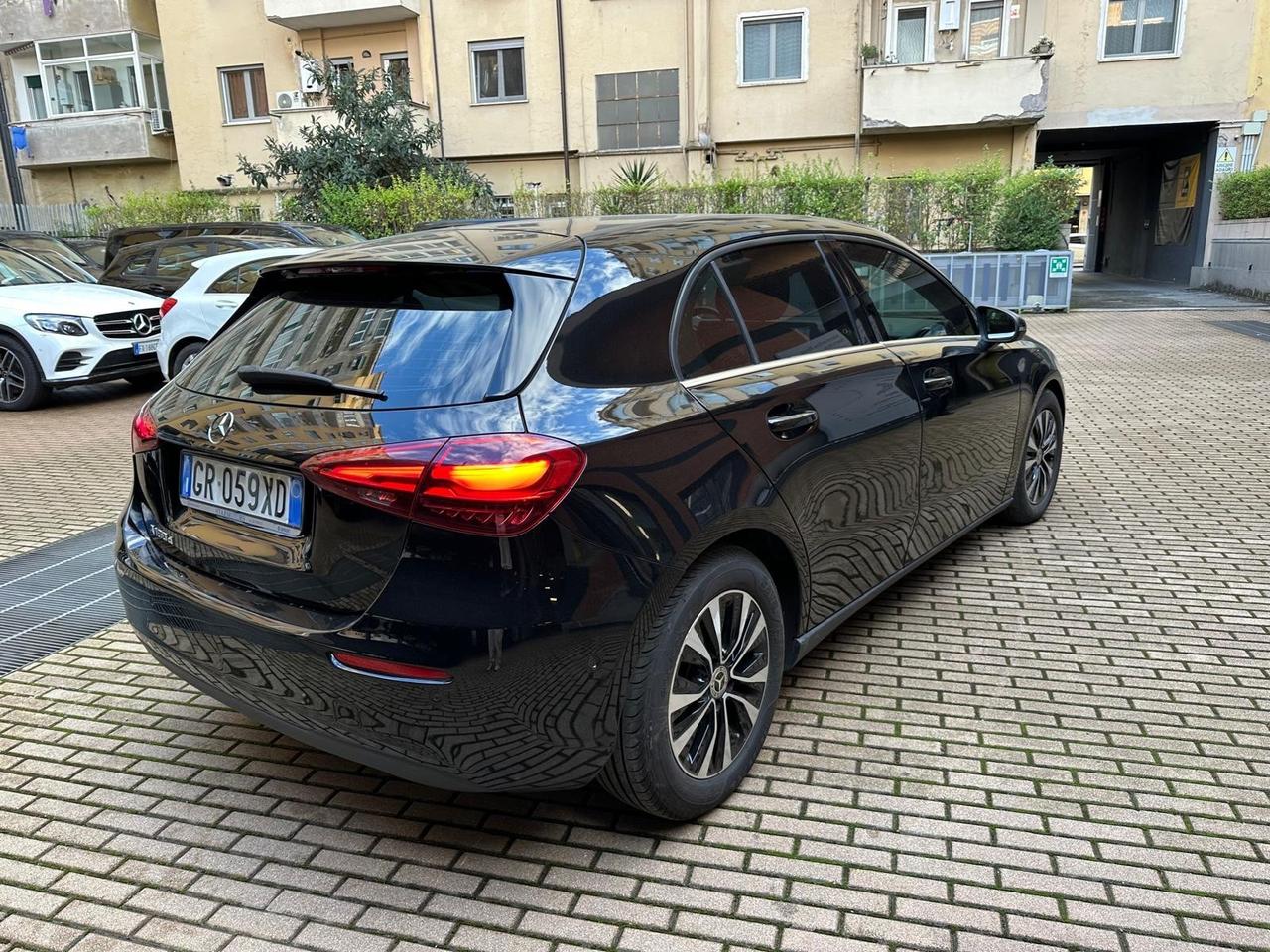 Mercedes-benz A 180 d Automatic Sport led restyling *promo*