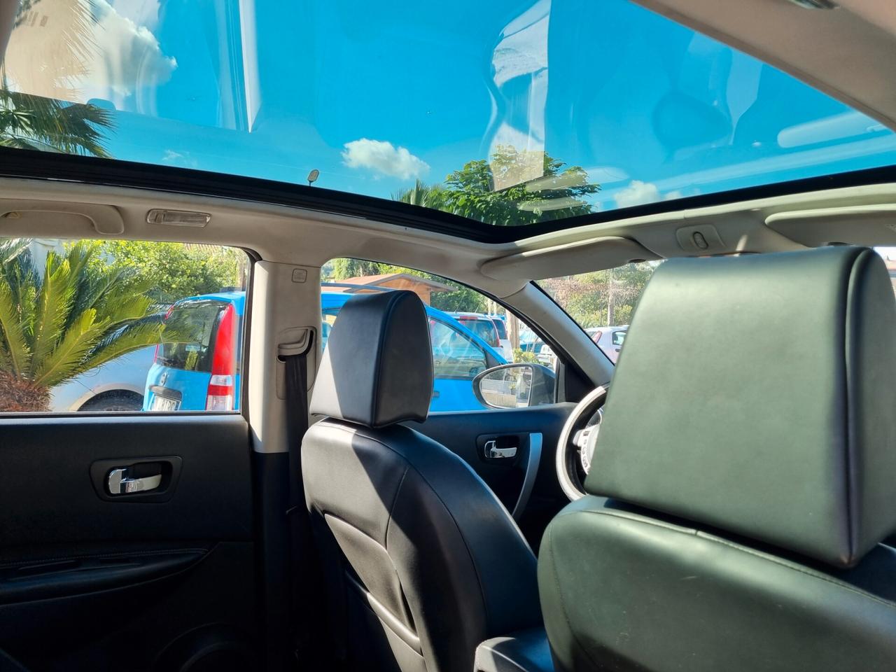 Nissan Qashqai 1.5 dCi Visia - ACCESSORIATA