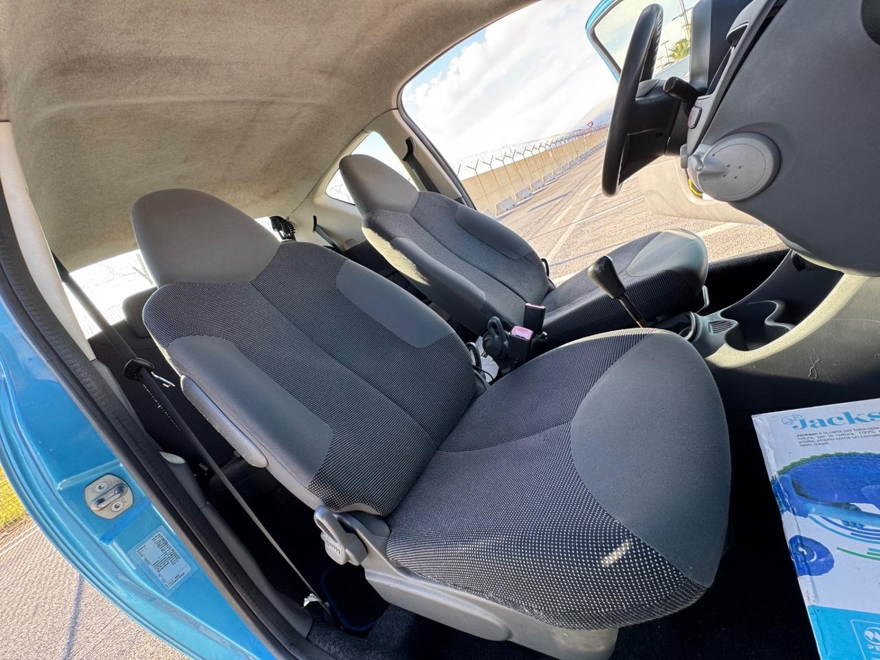 PEUGEOT 107 1.0 BENZINA NEOPATENTATI 12 MESI DI GARANZIA