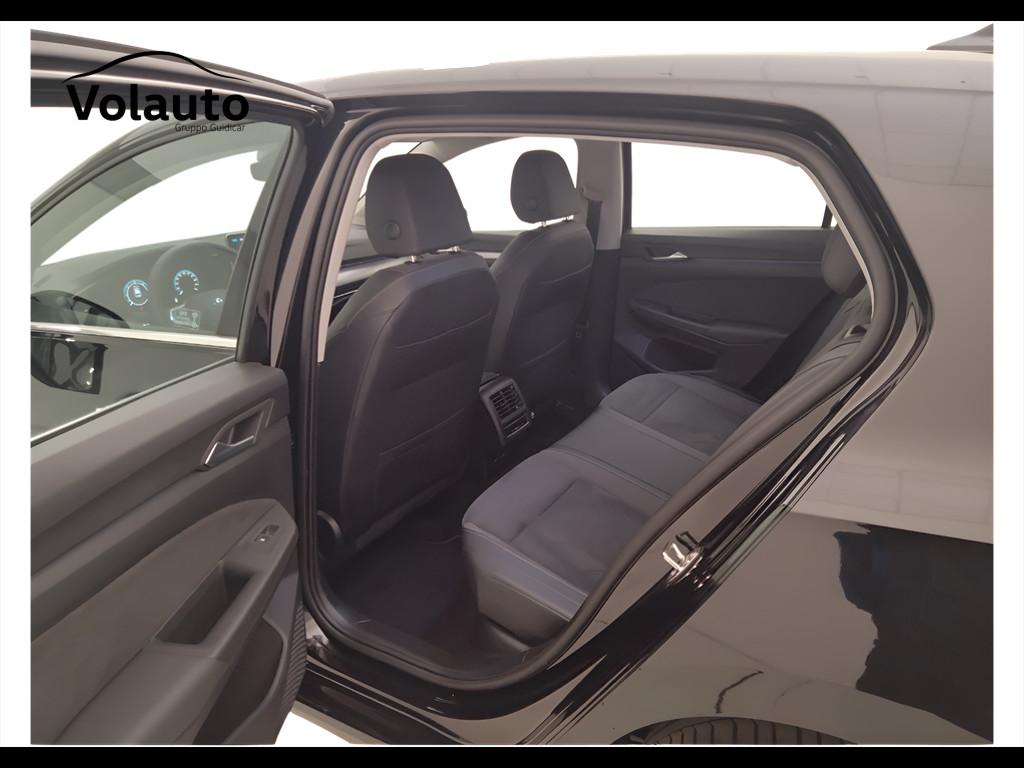 VOLKSWAGEN Golf VIII 2024 - Golf 2.0 tdi Style 150cv dsg
