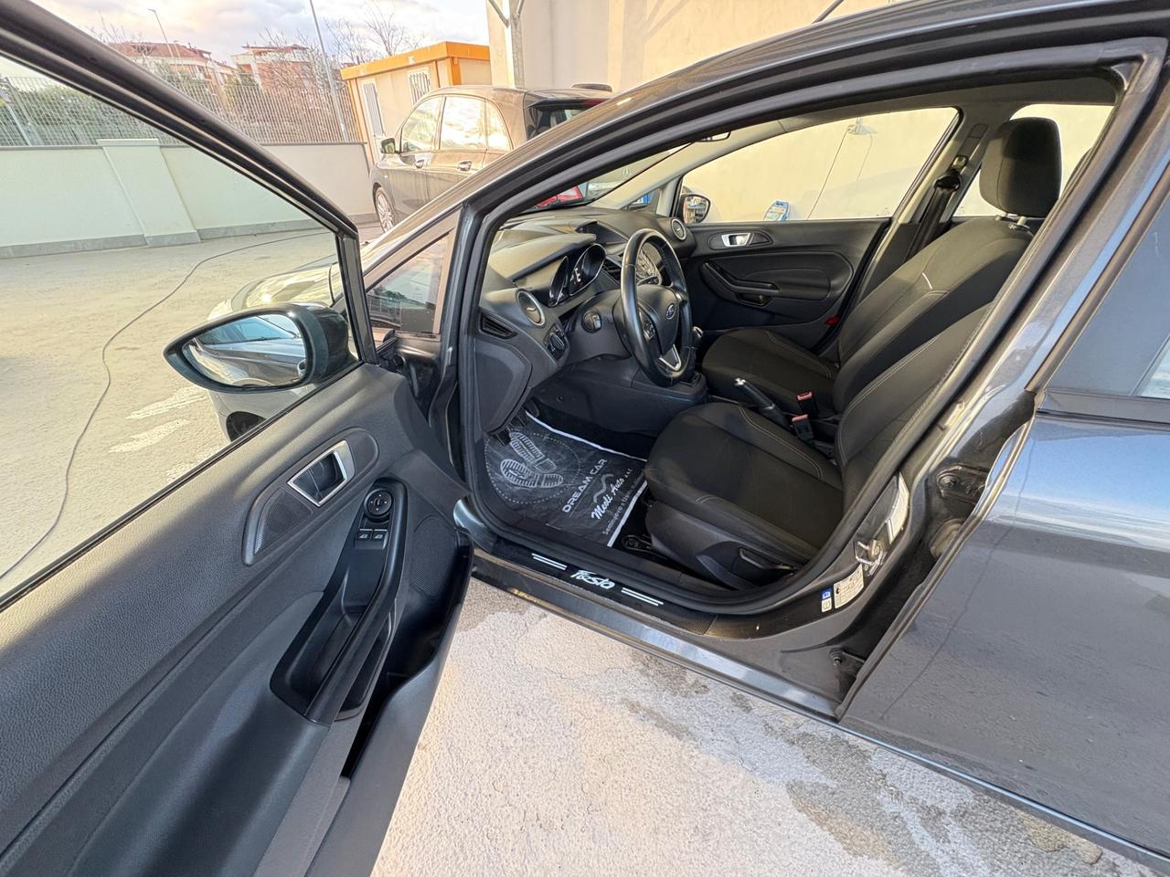 Ford Fiesta 1.5 TDCi 75CV 5 porte Business