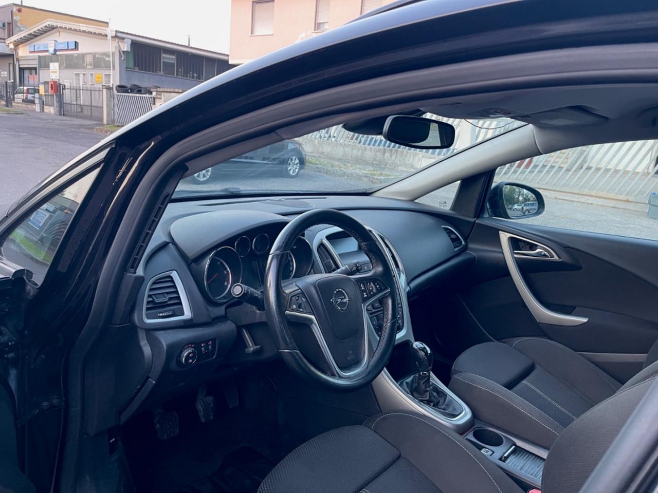 Opel Astra 1.7 CDTI 110CV Sports Tourer Cosmo
