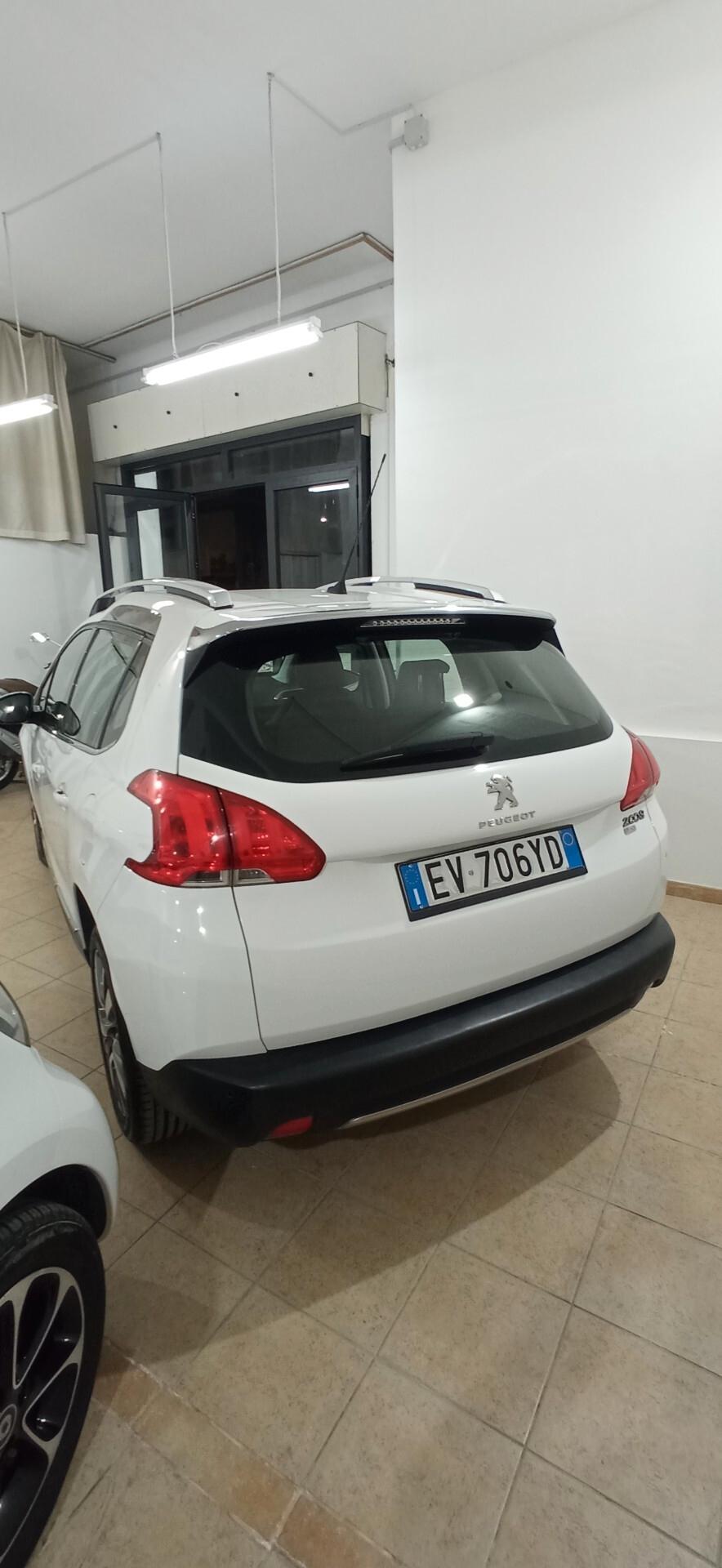 Peugeot 2008 1.6 e-HDi 115 CV Stop&Start Allure