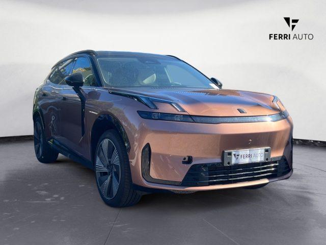 LYNK & CO 08 PHEV More