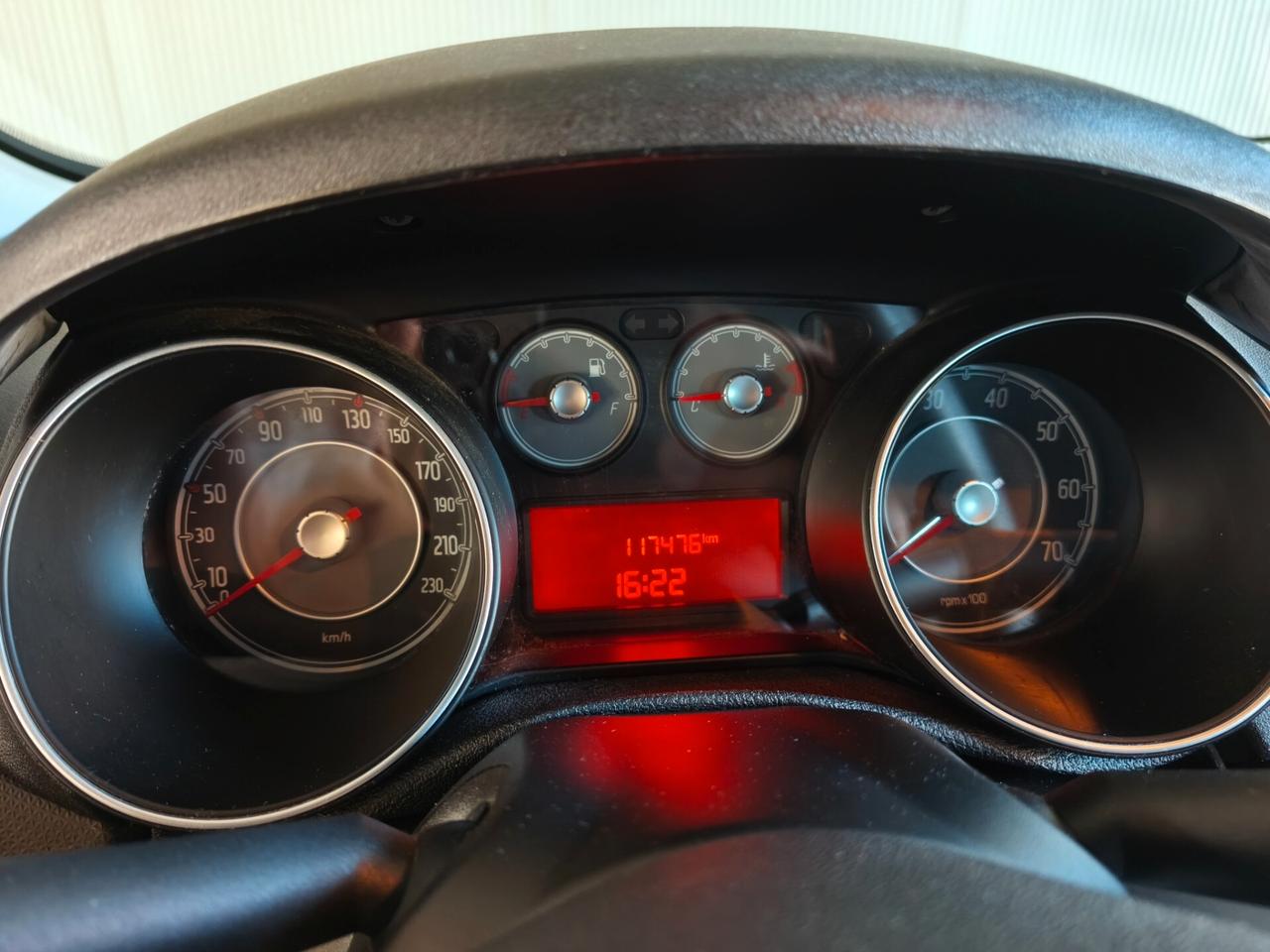 Fiat Punto 1.3 MJT 75 CV 5 porte