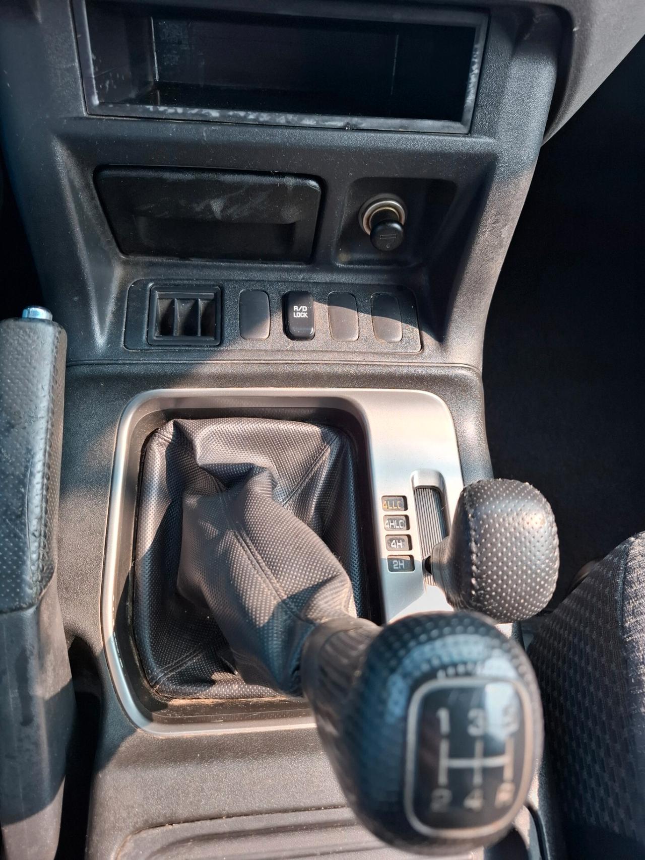 Mitsubishi Pajero 2.5 TDI 3p. GLX