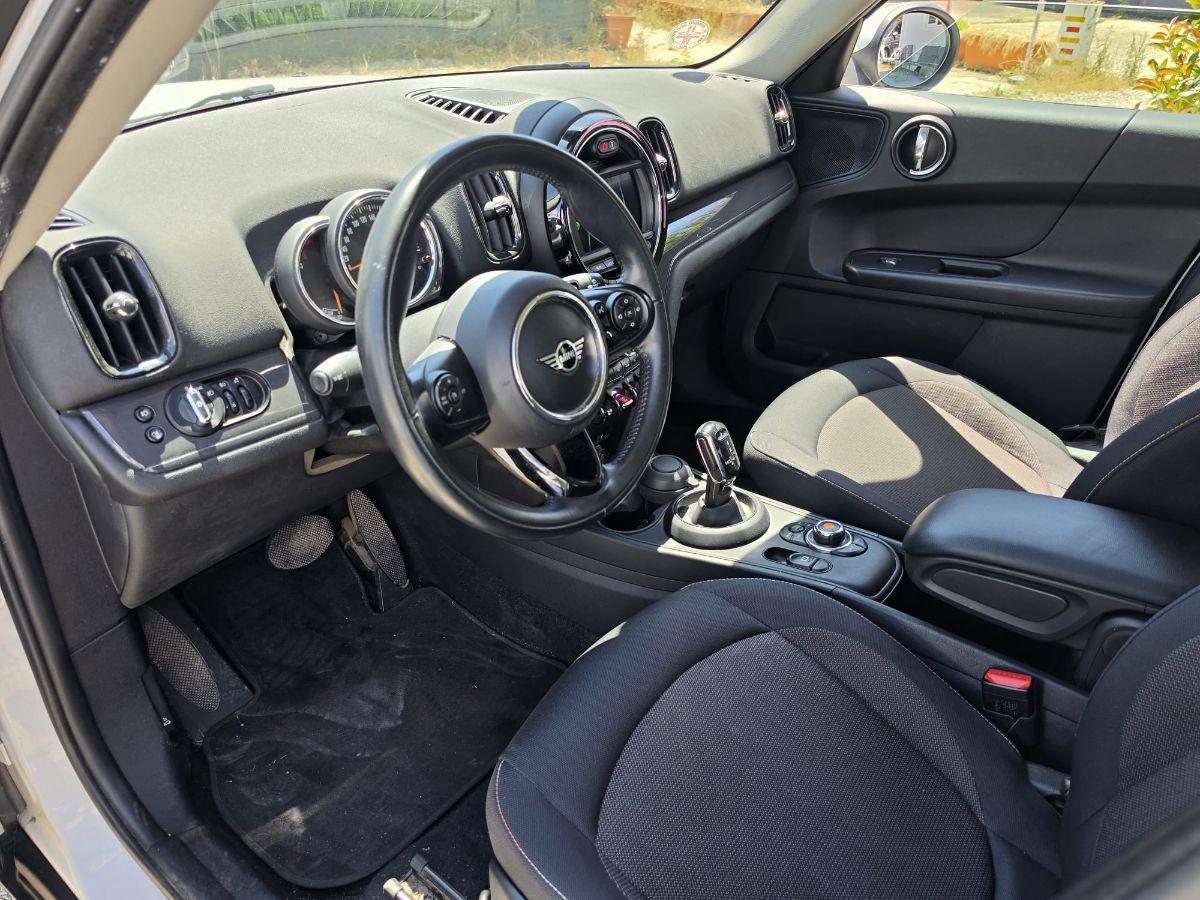 MINI - Countryman - Mini Cooper D Hype