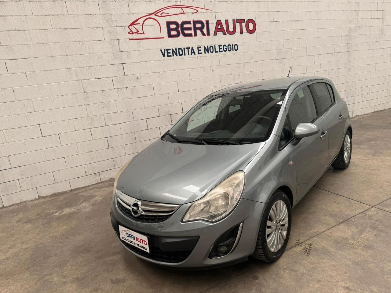 Opel Corsa 1.2 , 5 porte GPL valido 2031