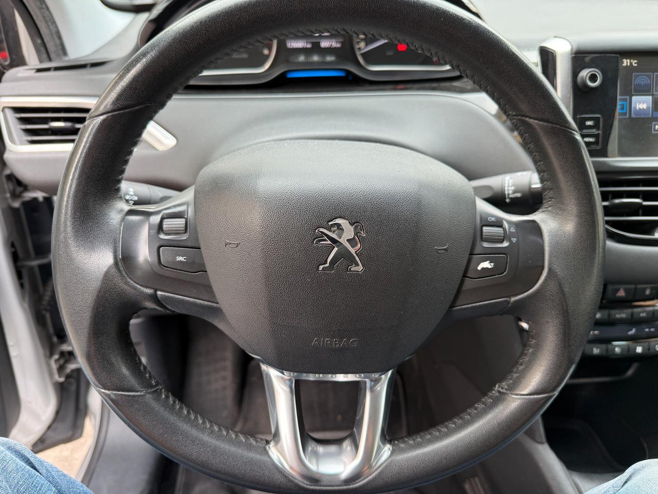 Peugeot 208 1.4 HDi 68 CV 5 porte Allure OK NEOPATENTATI