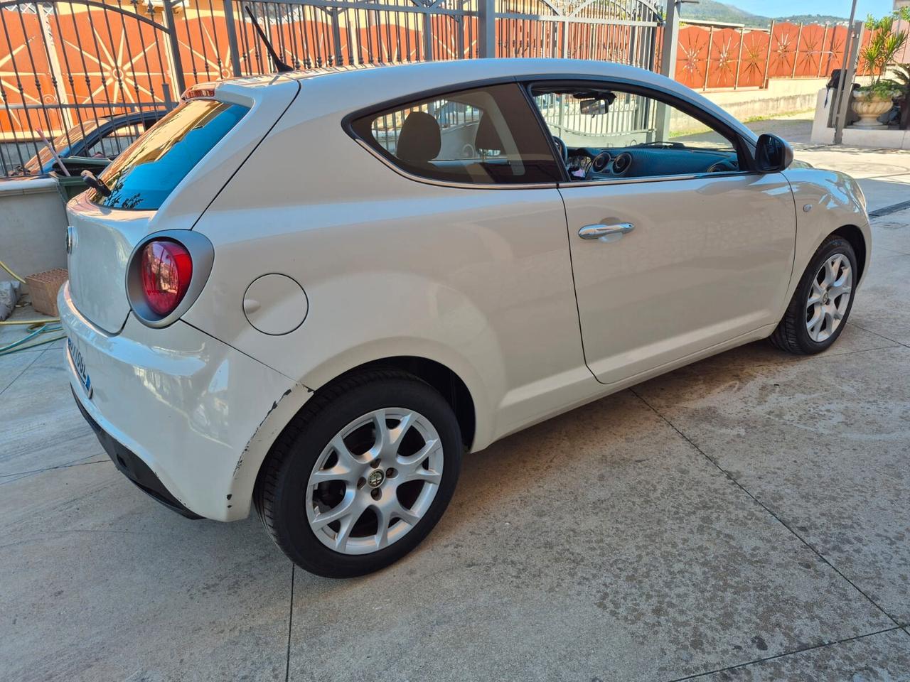 Alfa Romeo MiTo 1.3 JTDm-2 95 CV S&S Distinctive Sport Pack