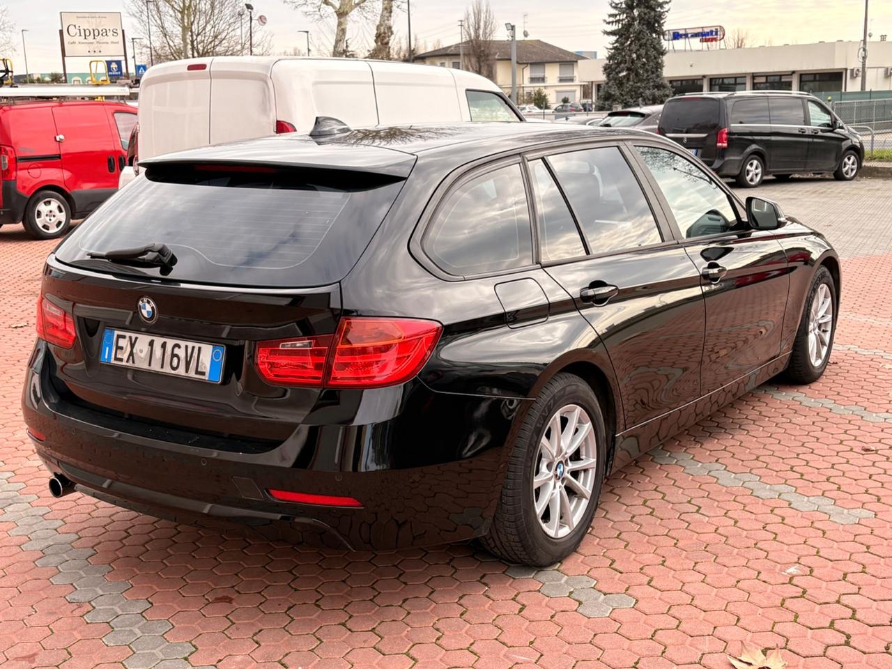 Bmw 116 116d 5p. Urban
