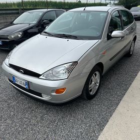 Ford Focus 1.6i 16V cat 5p. Ghia