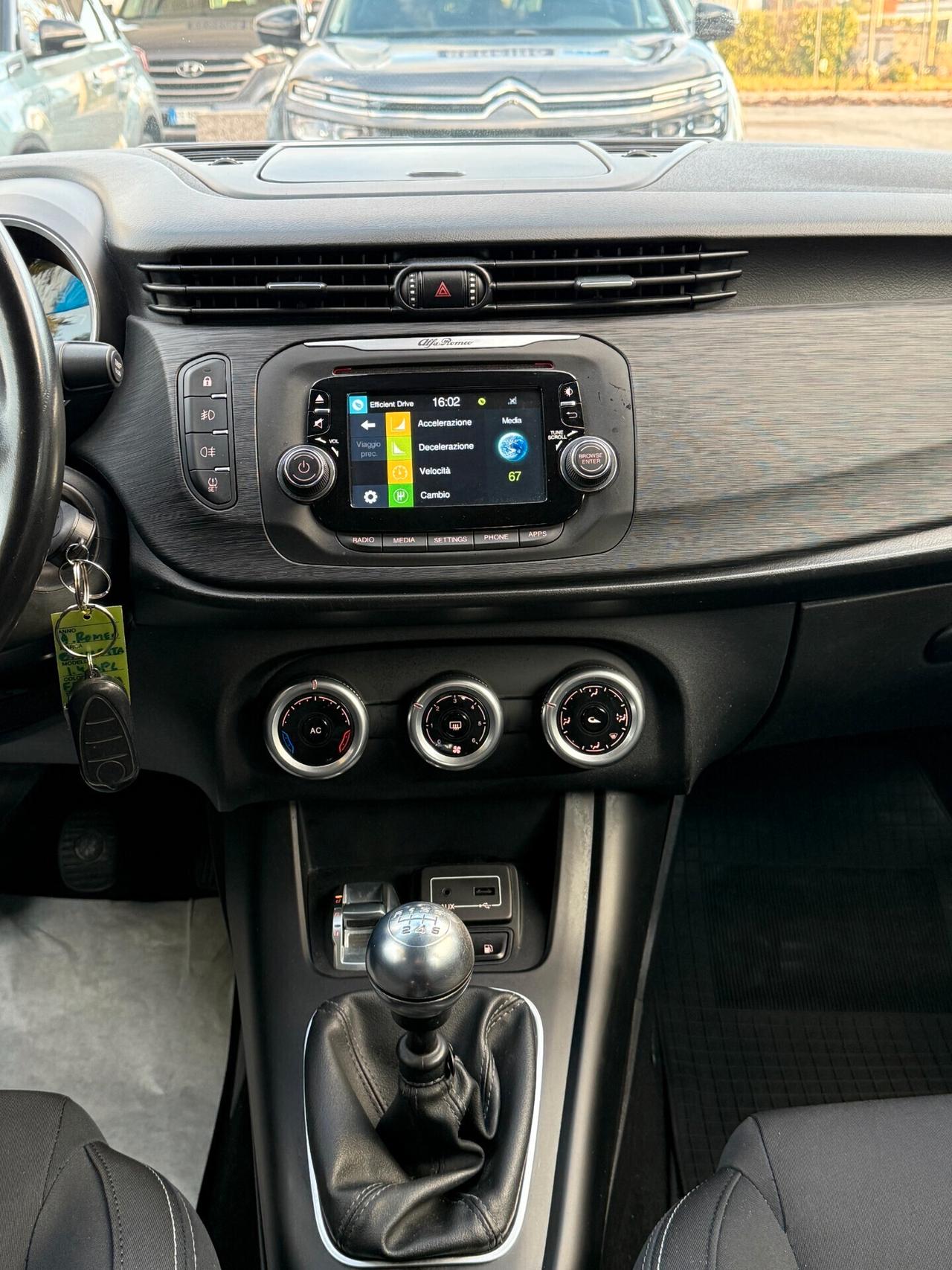 " UNA CHICCA " Alfa Giulietta 1.4 Turbo 120 CV GPL