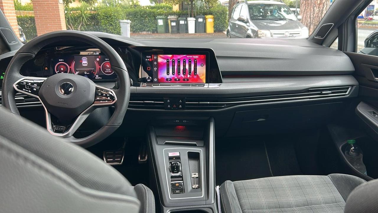 Volkswagen Golf 2.0 TDI GTD DSG
