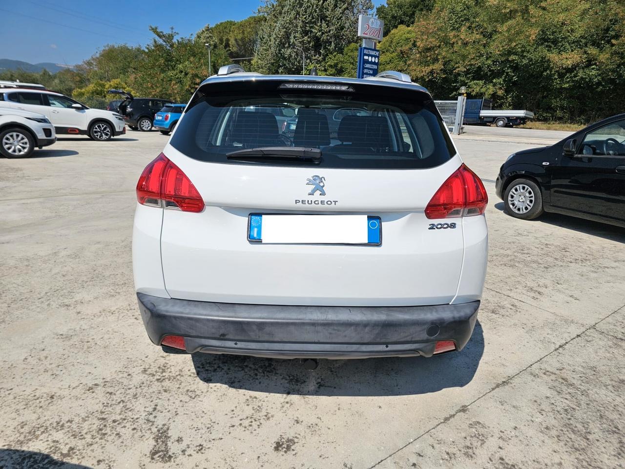 Peugeot 2008 1.4 HDi 68CV Active + GANCIO TRAINO