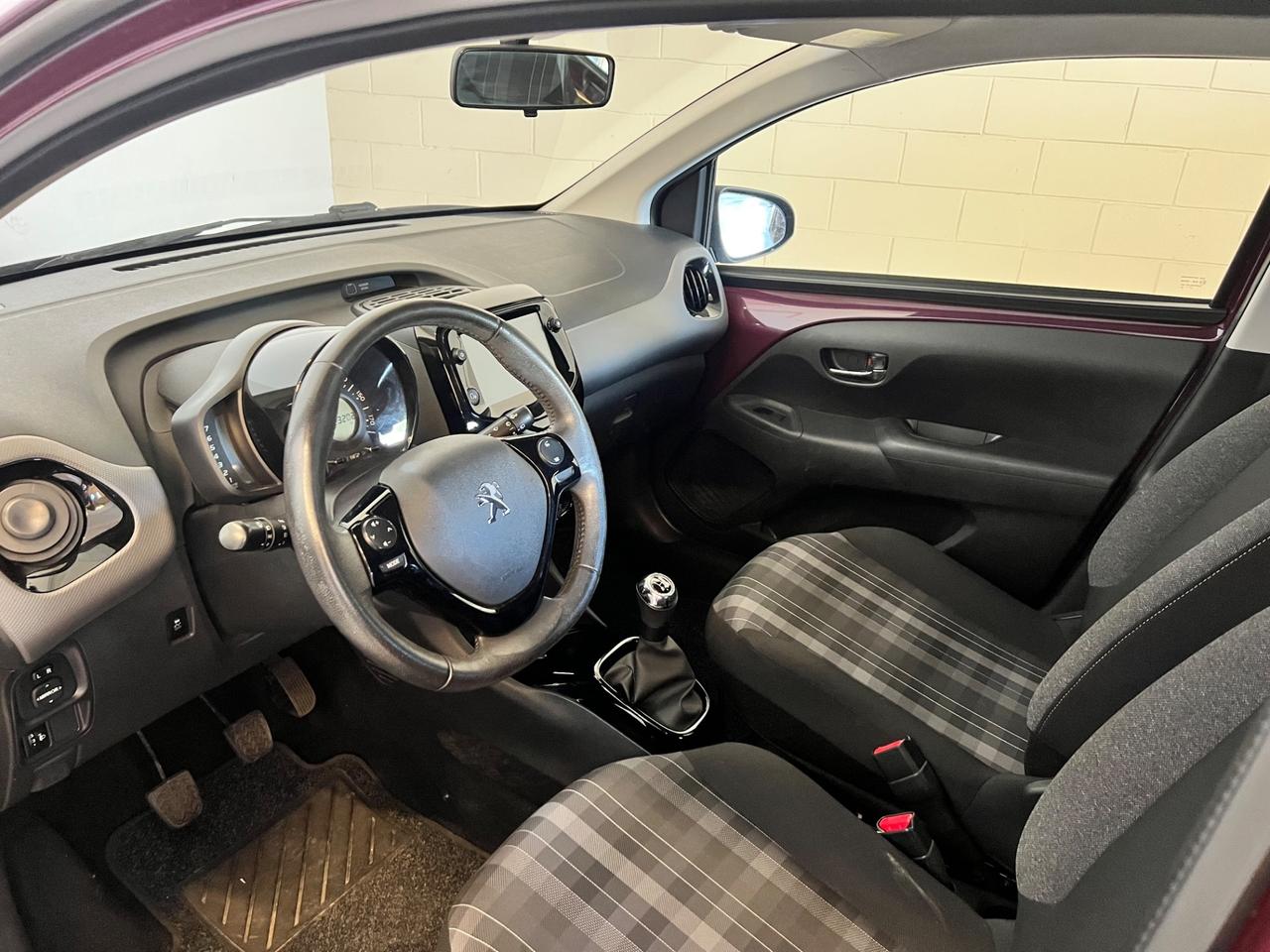 Peugeot 108 VTi 72 5 porte Allure
