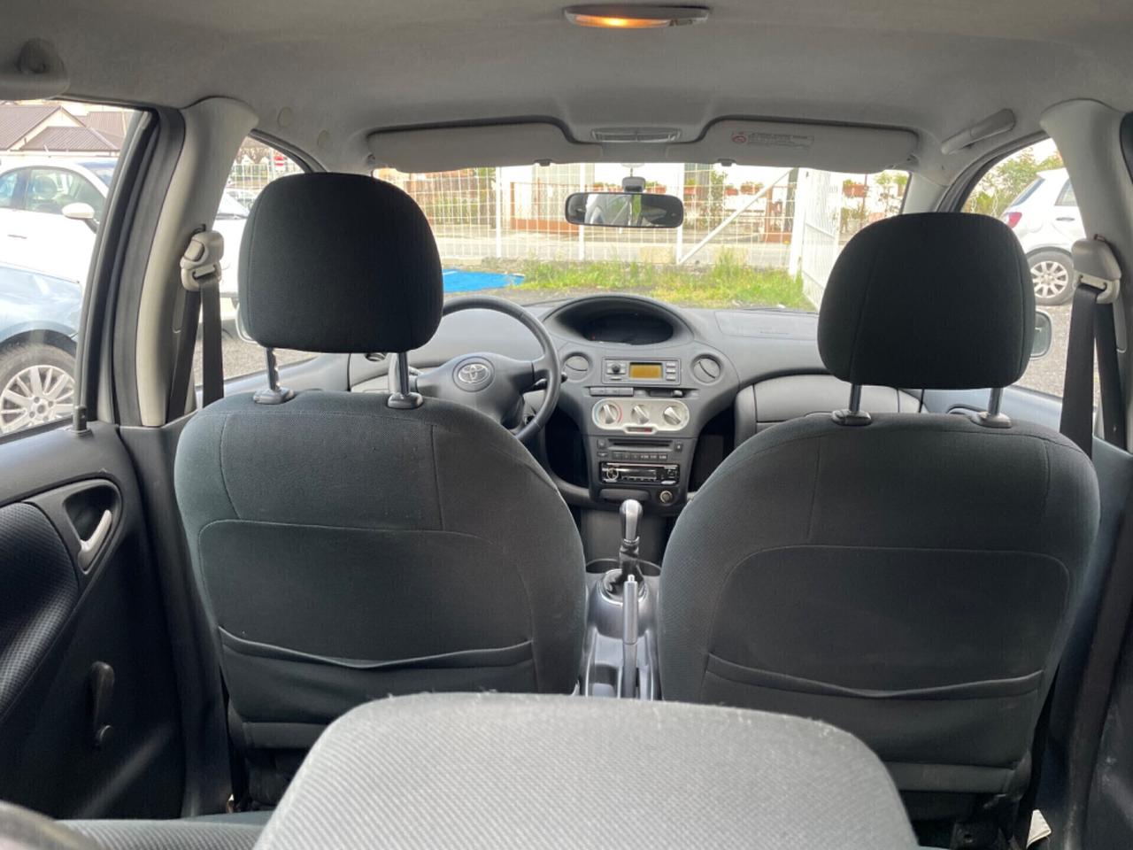 Toyota Yaris 1.4 tdi D-4D cat 5 porte Sol