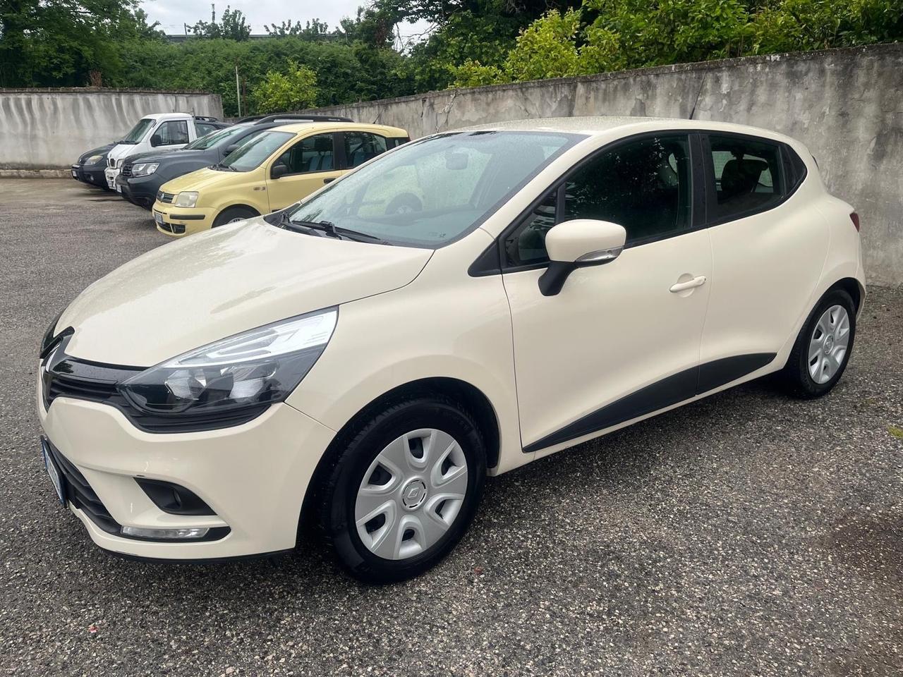 Renault clio 5P-900 gpl/90cv- restyling -11/2017